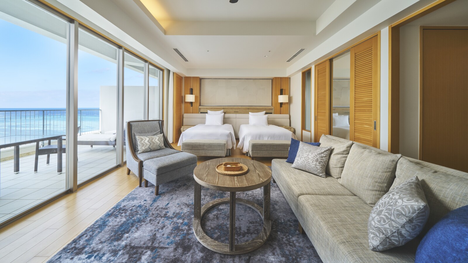 【客室内・ジュニアスイート】