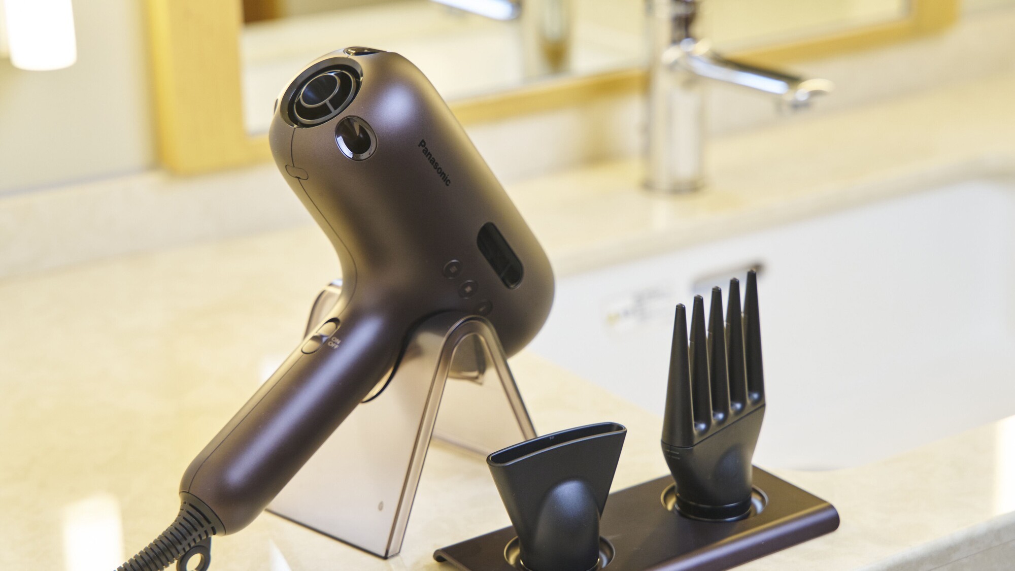 【ヘアードライヤー】nanocare ULTIMATE