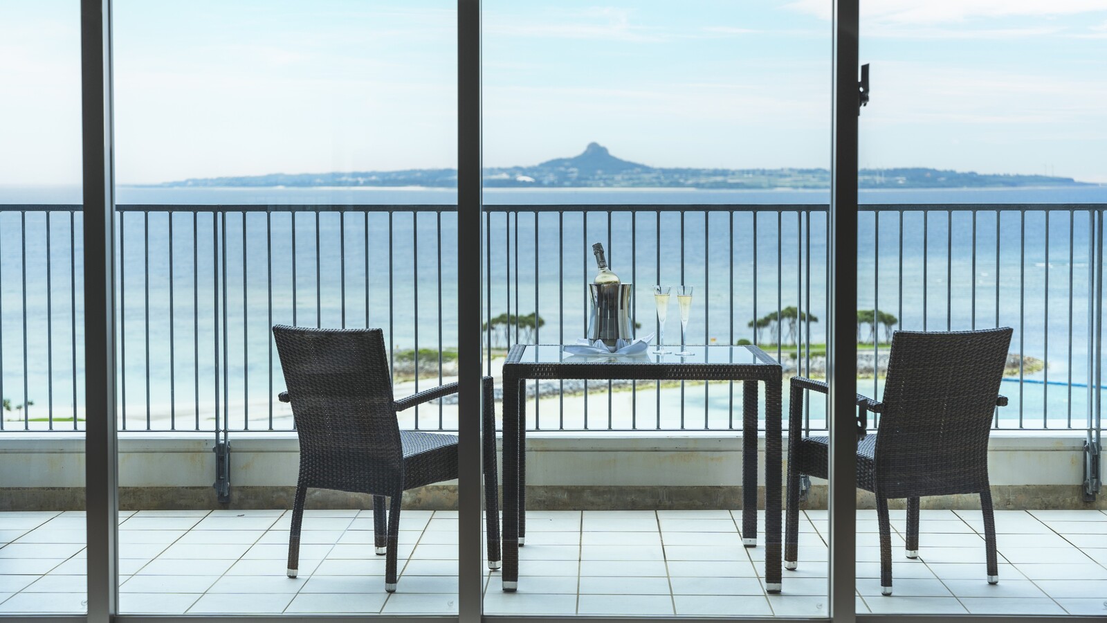 【客室内・クラブスイート】