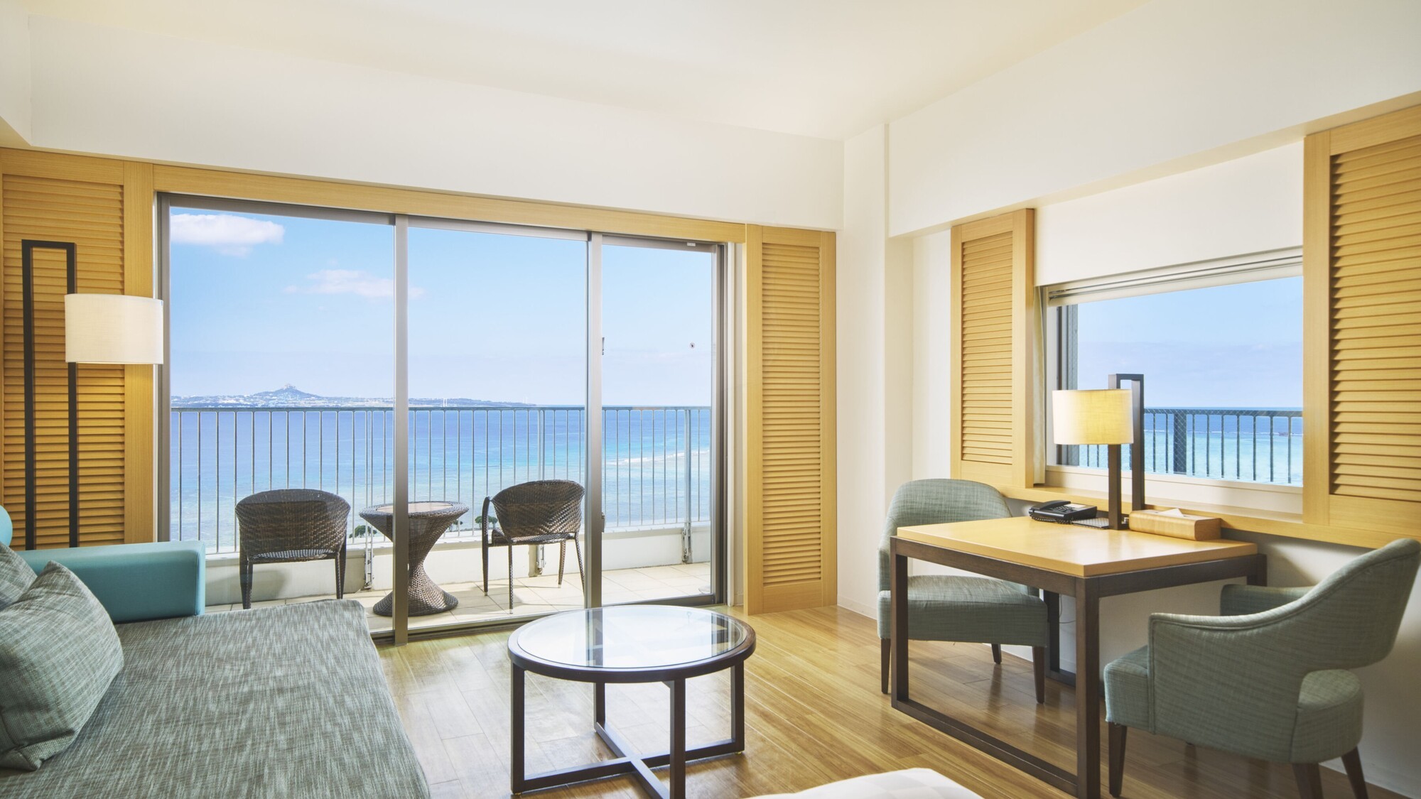 デラックスオーシャンツイン（コーナールーム）