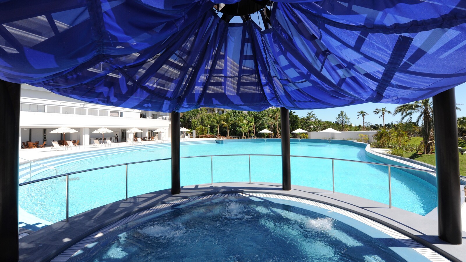 【ジェットバス・アウトドアプール】