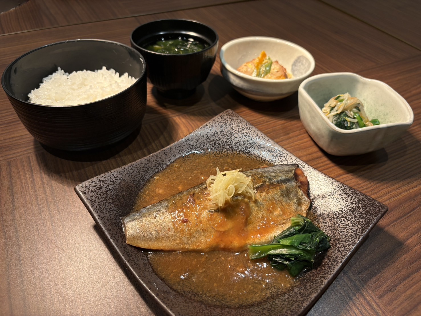 ◆夕食◆　鯖の味噌煮定食