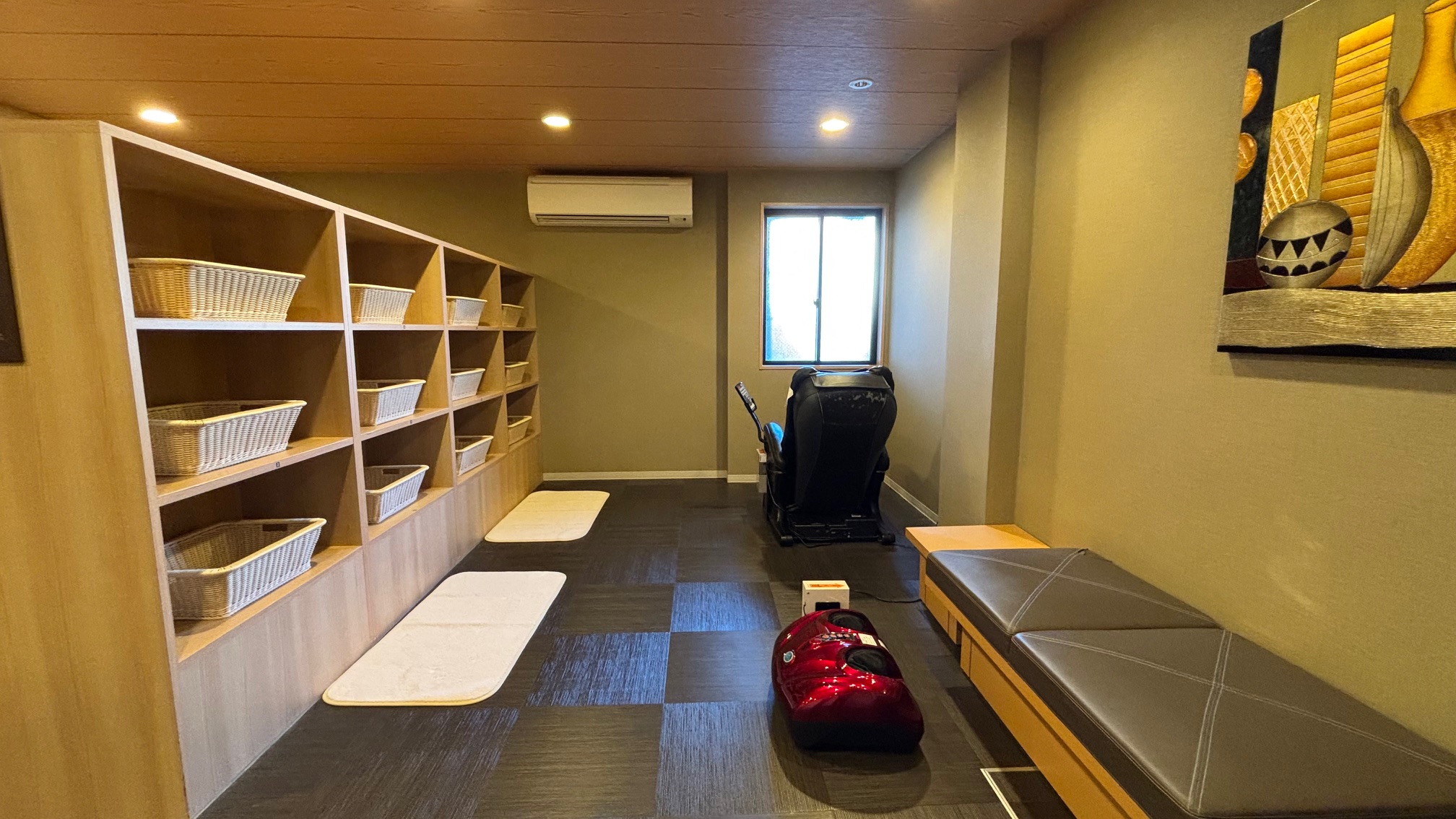 男性大浴場　脱衣所