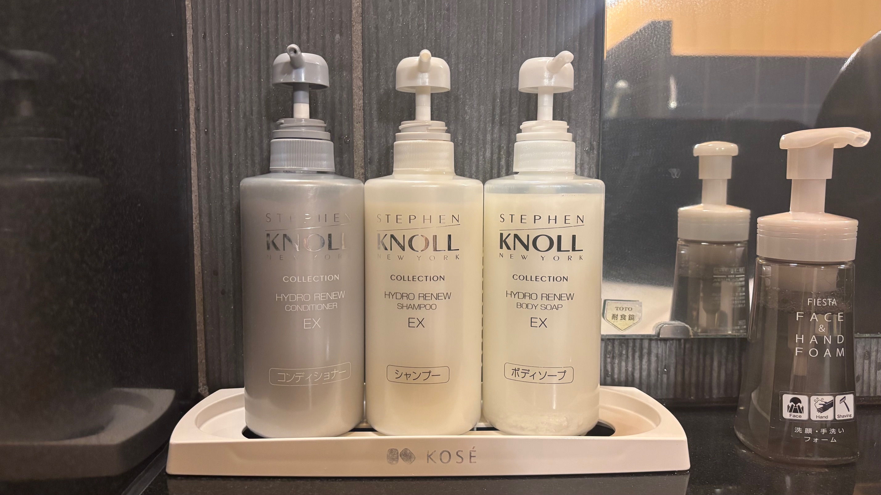 女性大浴場　シャンプー