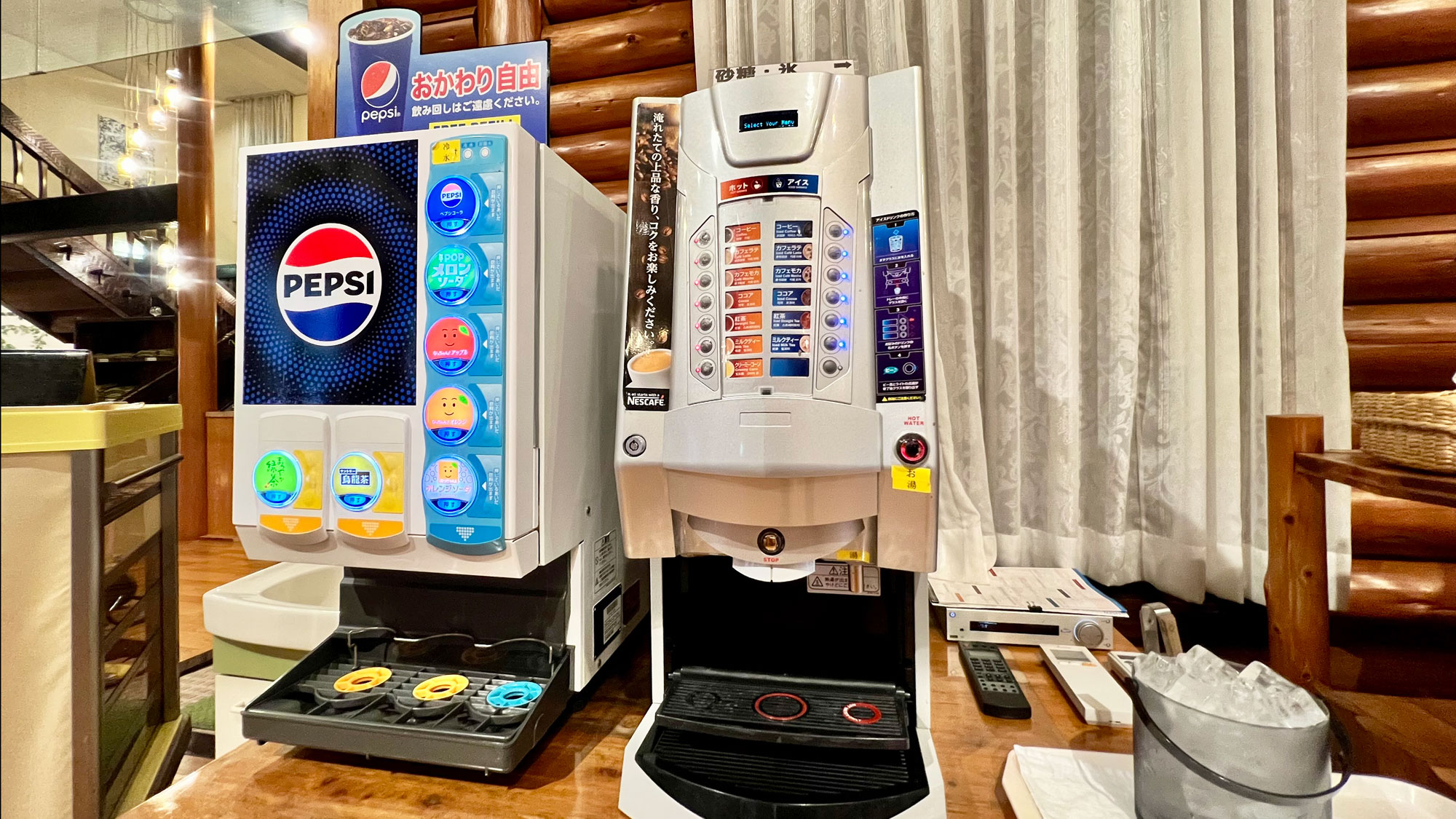 宝泉坊　朝食会場　ドリンクバー