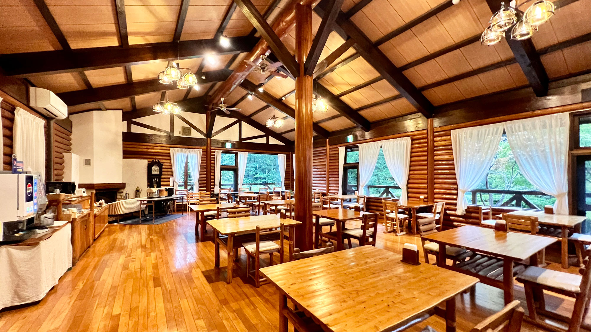 宝泉坊　朝食会場　メイン