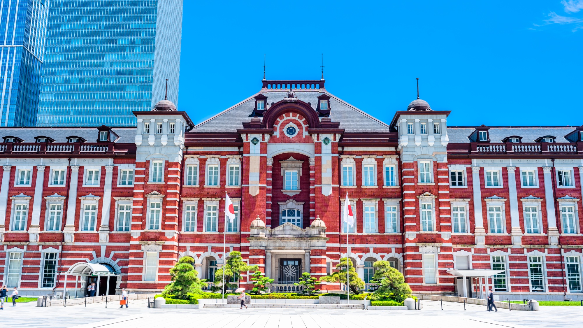 周辺観光｜東京駅（公共交通機関で約10分）