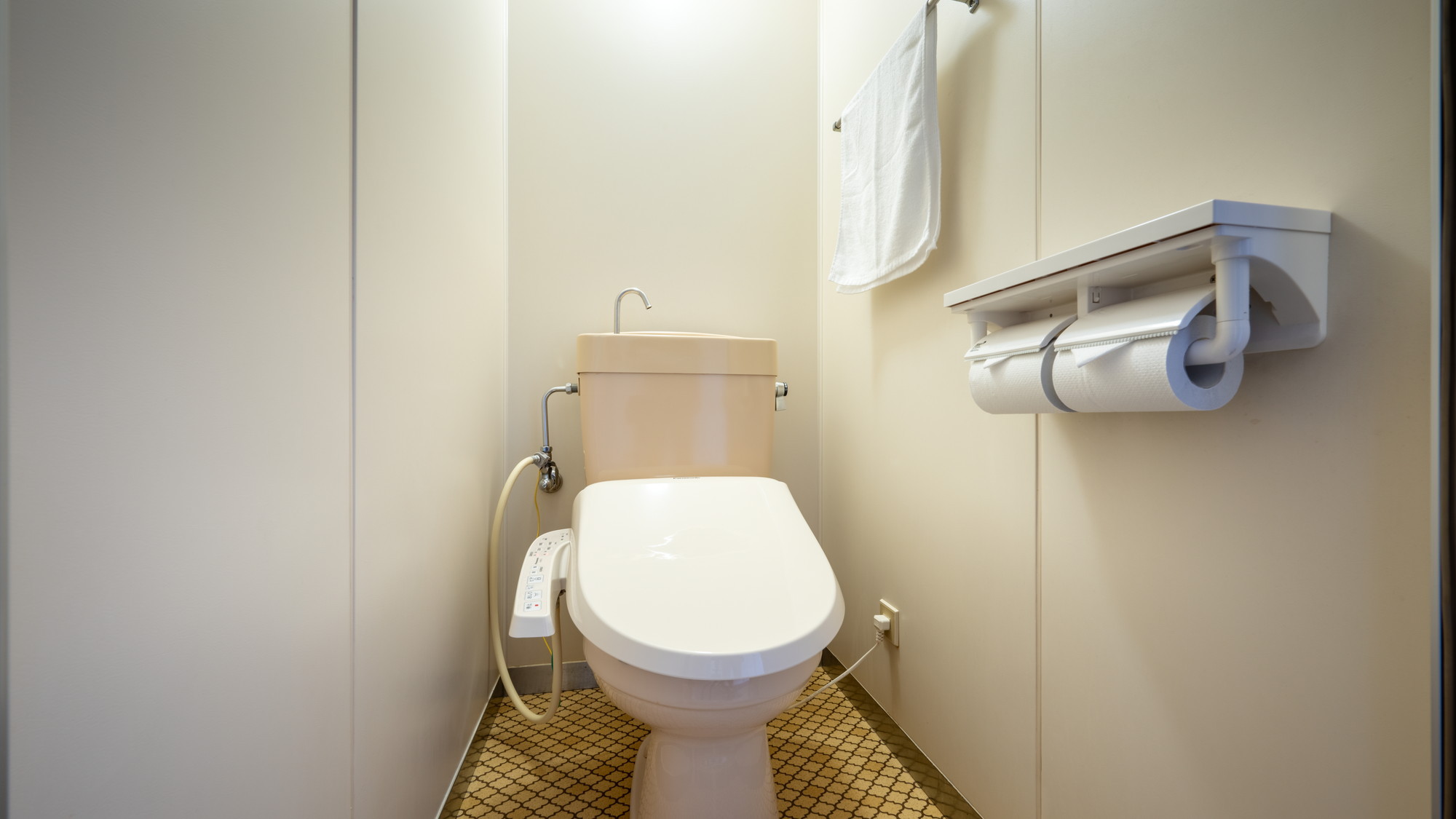 ファミリールームは、浴室・トイレがそれぞれ独立した設計となっており、快適にご利用いただけます。