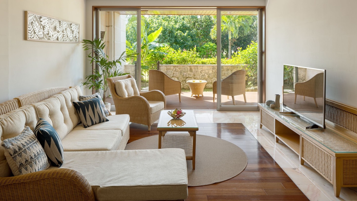 【LUXDAYSセール】全室120平米以上のスイートルームで過ごす大人な休日【朝食付】