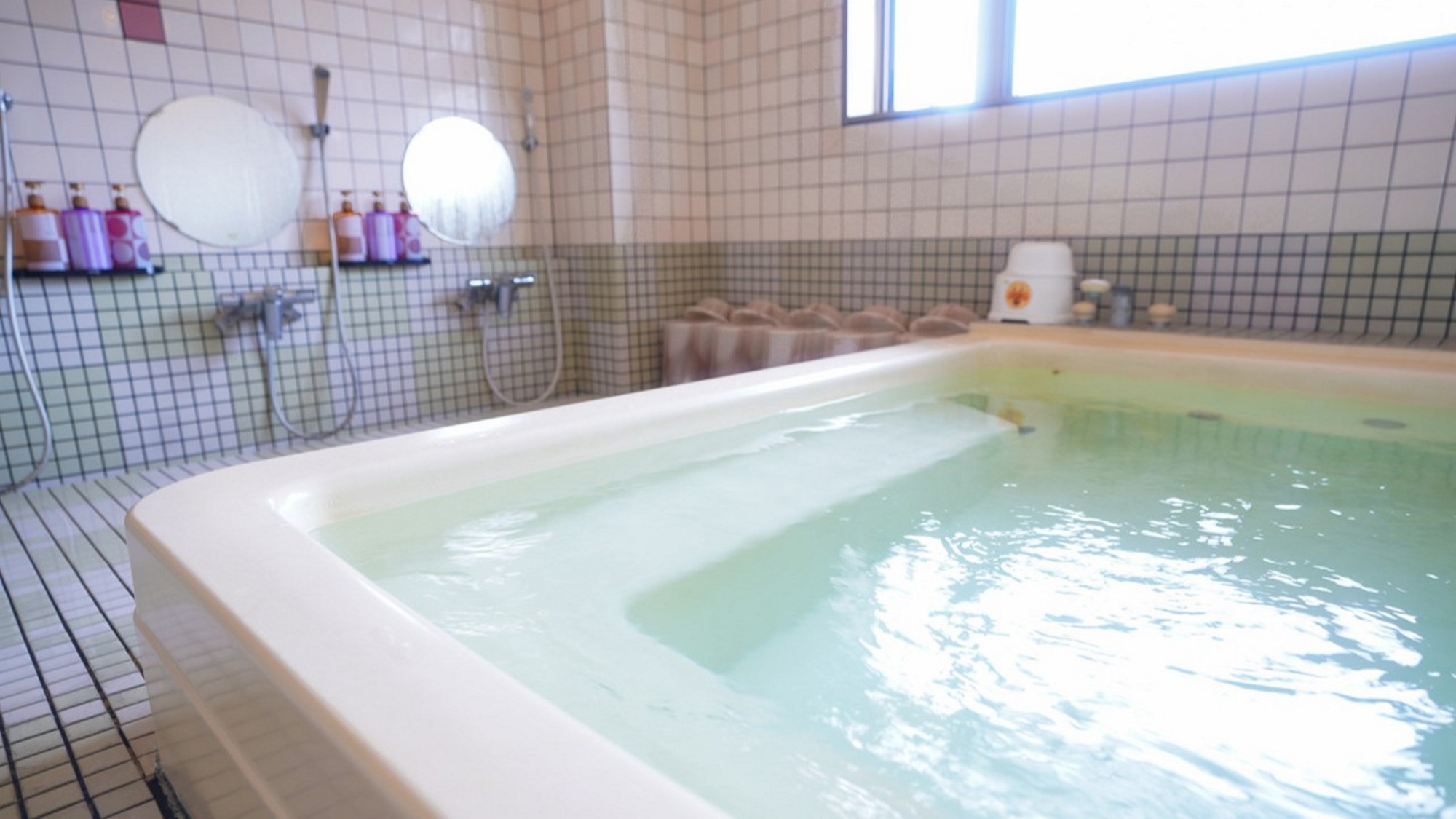 【浴室】ミネラル鉱泉は美容にも効果的です☆