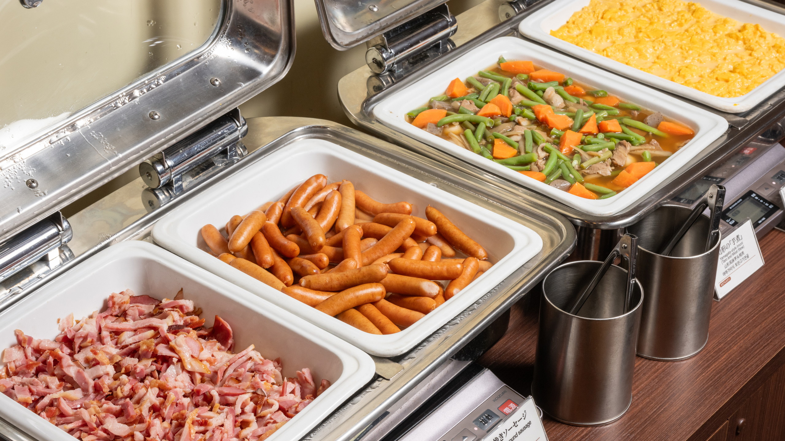 朝食ビュッフェ