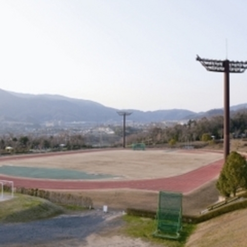 橋本市運動公園（車で約10分）