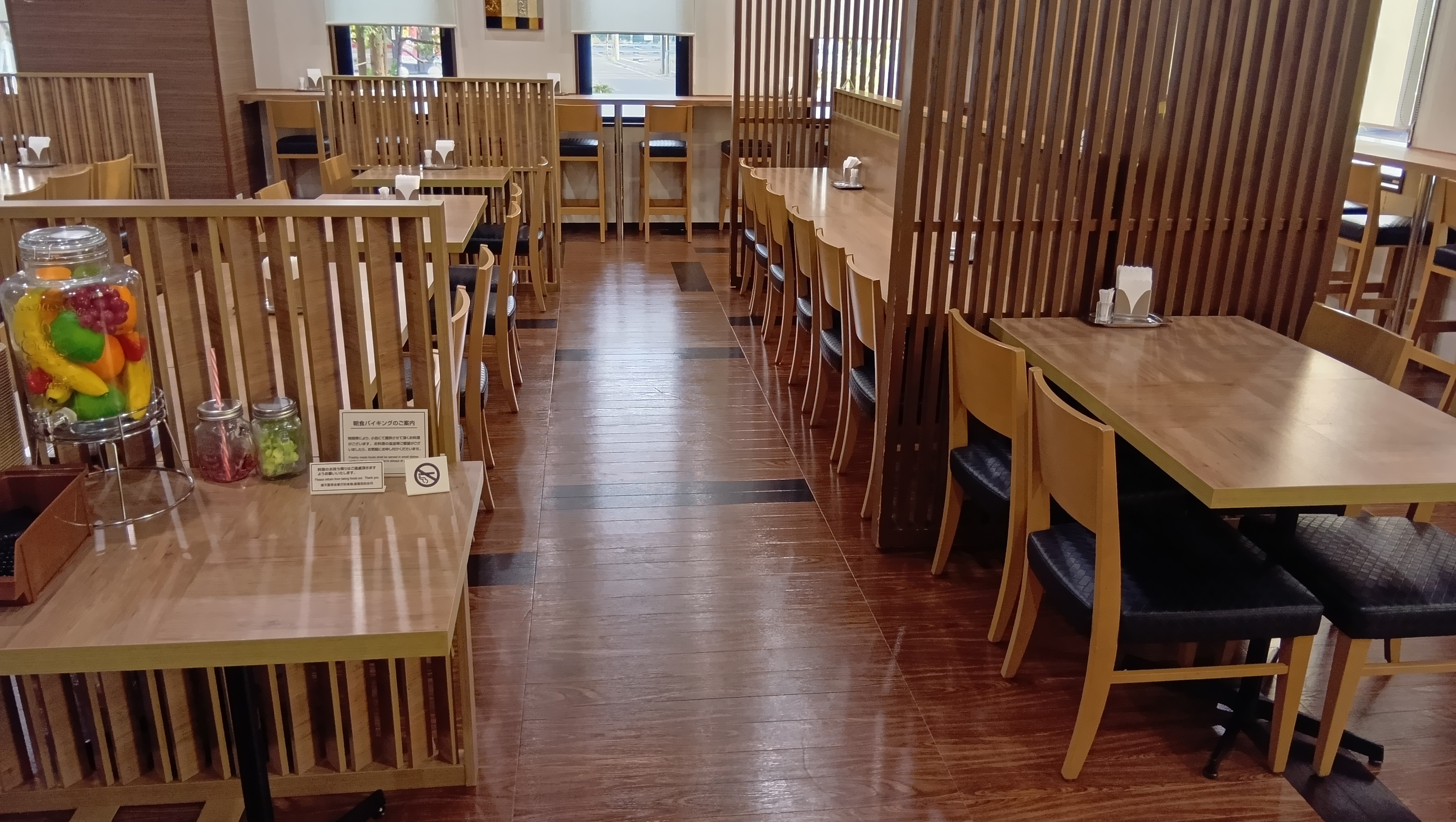 朝食会場1Fレストラン「花茶屋」