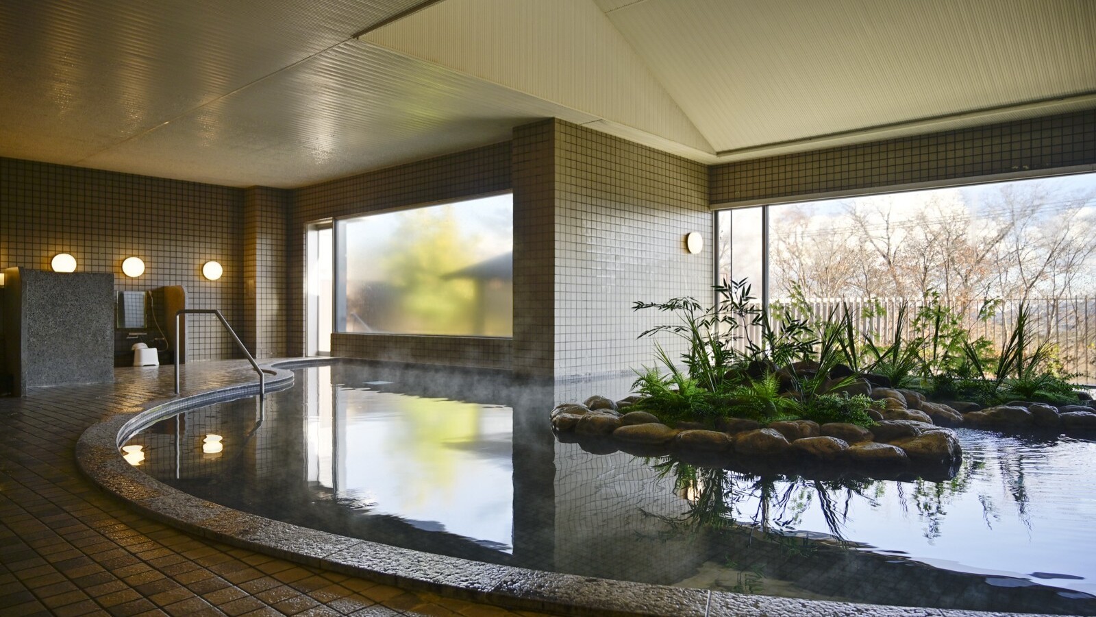 温泉大浴場「森の湯」（内湯）