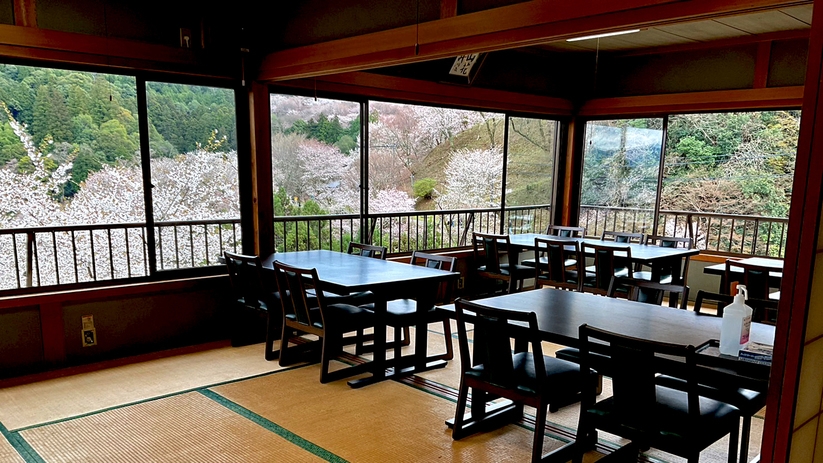 【3/20〜4/26限定】2連泊プラン★1日目鴨鍋、2日目ボタン鍋☆贅沢鍋を食べ比べ♪