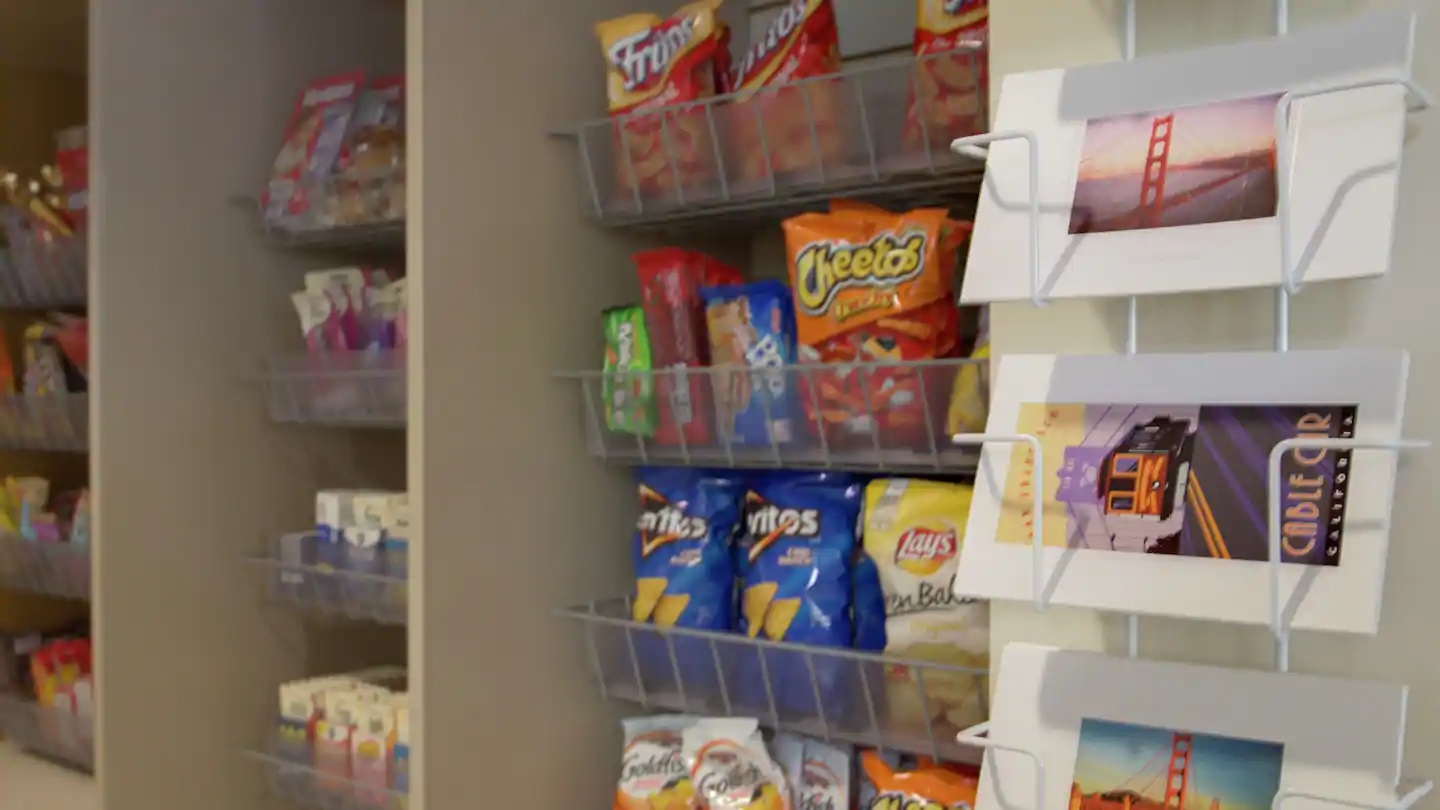 Pavilion Pantry売店