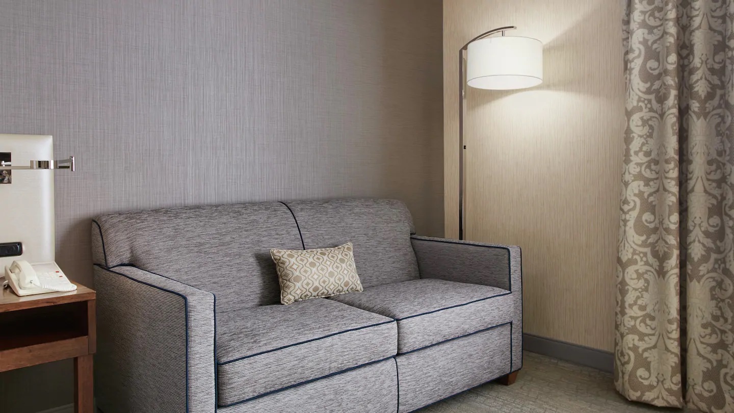 キングベッド１台　ジェットバス付/ソファベッド付