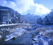 横湯川　冬景色