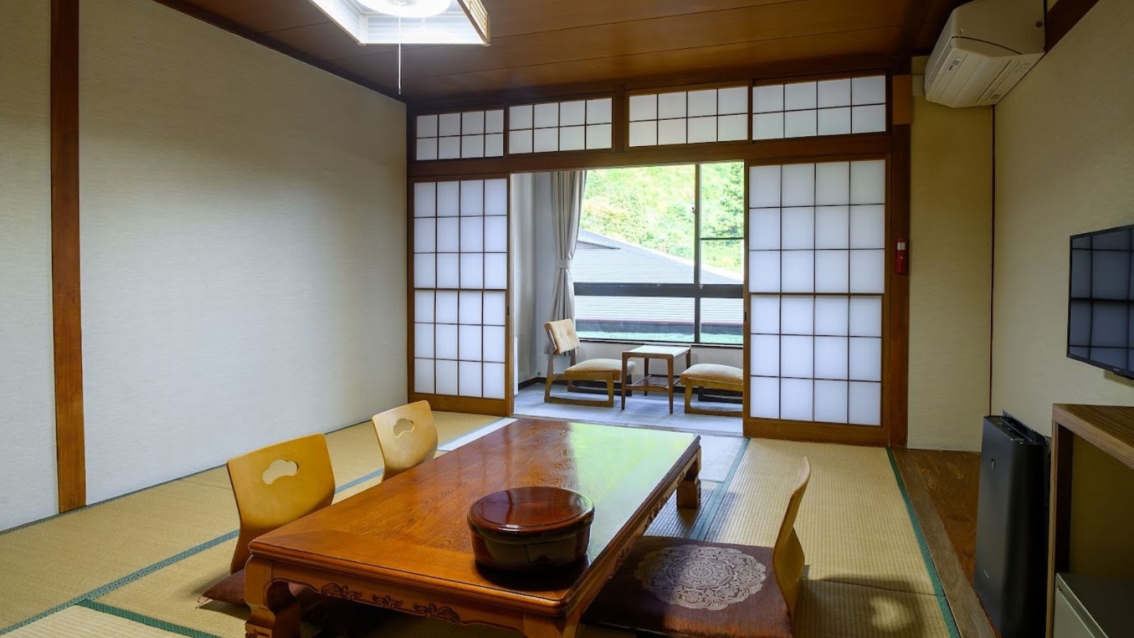 【広々和室】和室10畳＋広縁｜定員5名