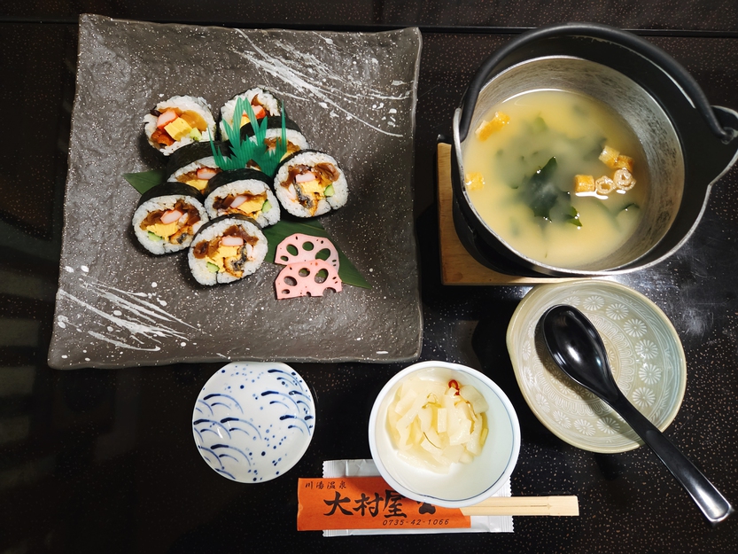 お部屋おまかせ・上巻き寿司・夕食付き（朝食なし）ペット不可。