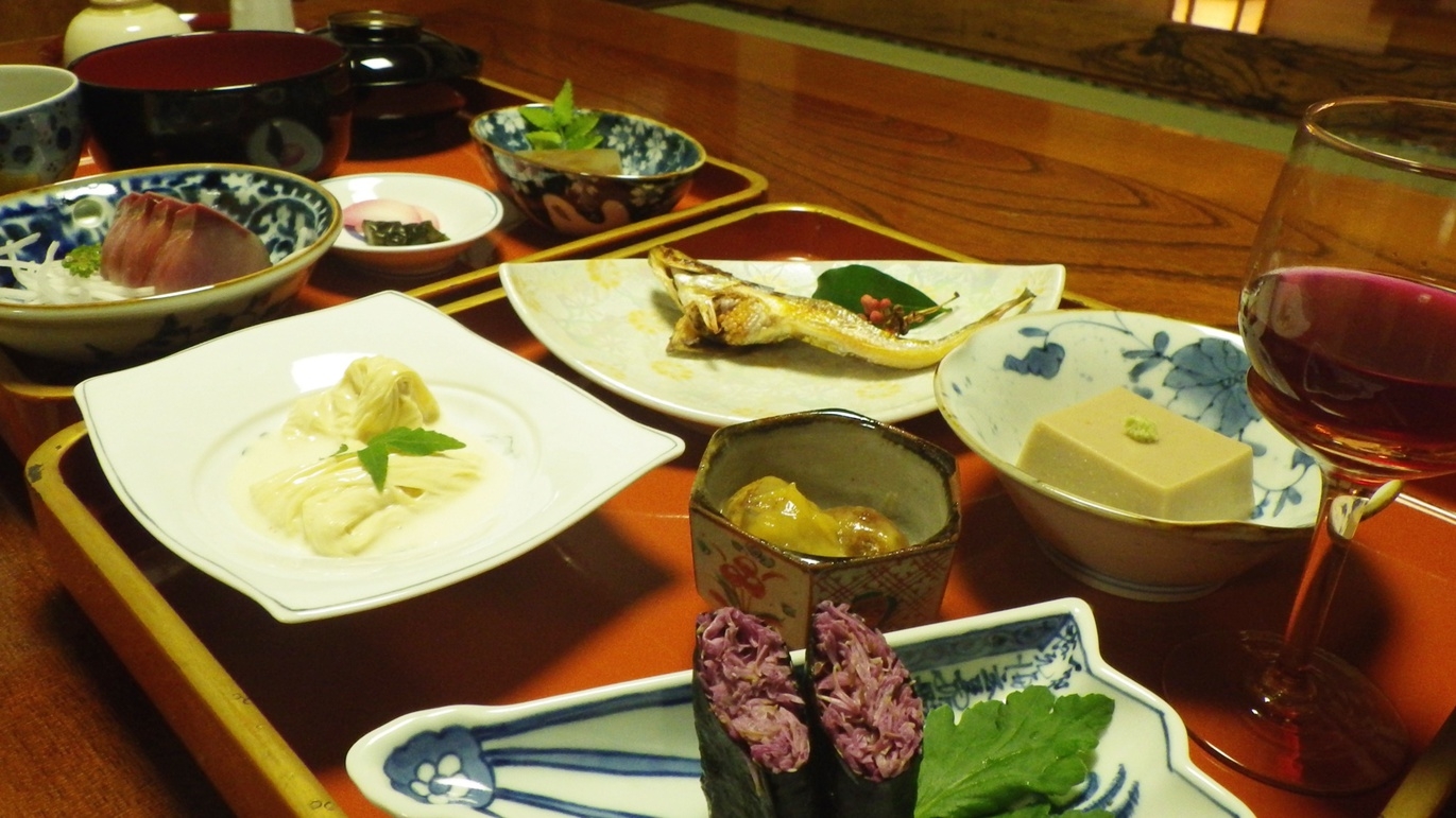 【夕食付】精進料理の伝統と技が息づく料理に舌鼓。朝はゆっくり！