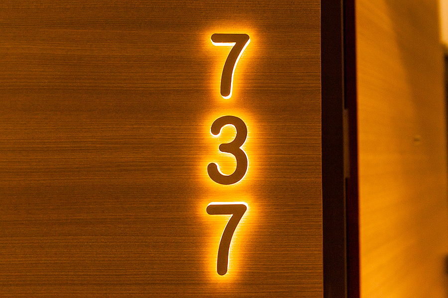 コーナーツイン-バルコニー付