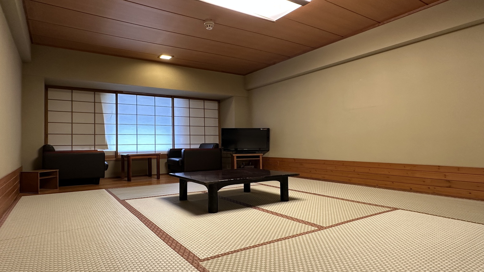 和室10畳一例