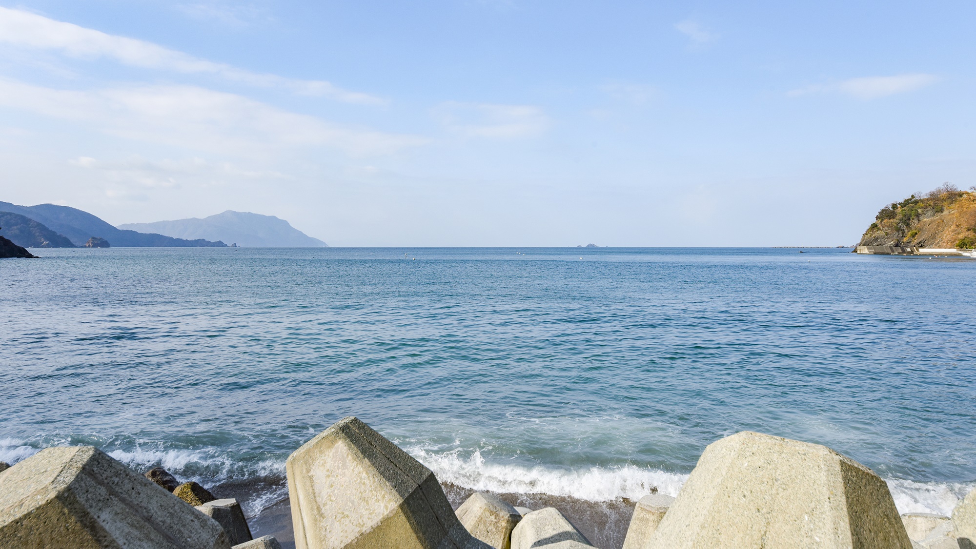 *【景観】晴れた日には遠く水平線まで。