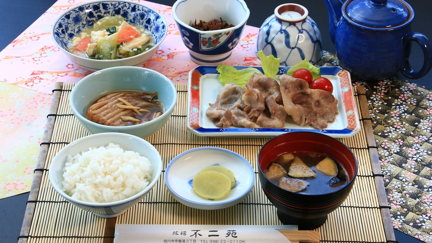 ■お食事一例＿北海道の食材満載の女将手作り料理！日替わりの家庭的メニューが胃袋を掴みます♪