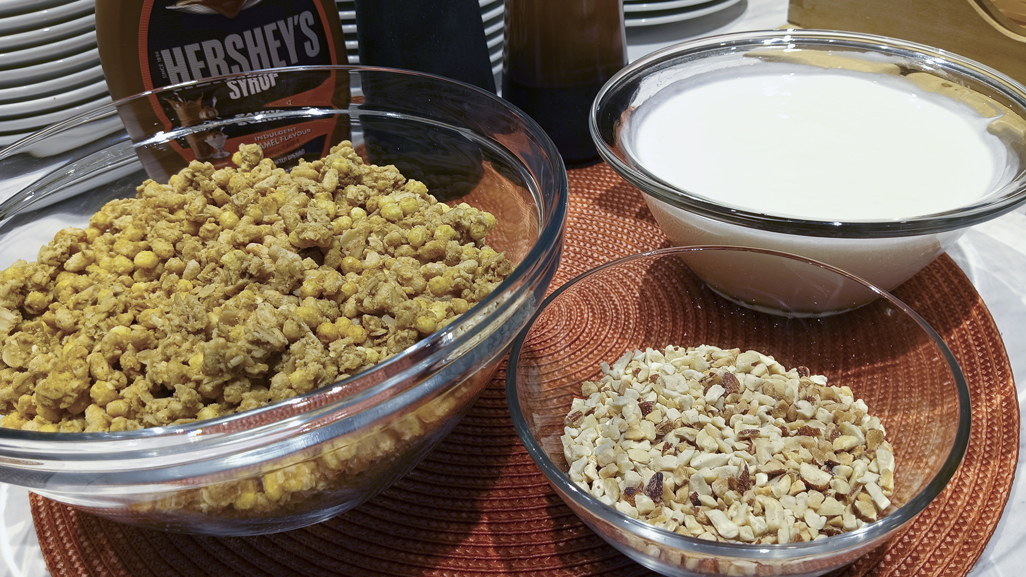 ■ご要望の多かったグラノーラとヨーグルトが朝食ビュッフェに新登場！