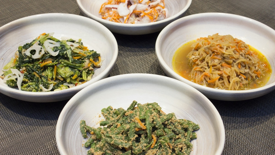 ■１Ｆレストラン「パティオ」朝食バイキング：京都の味、おばんざい4種