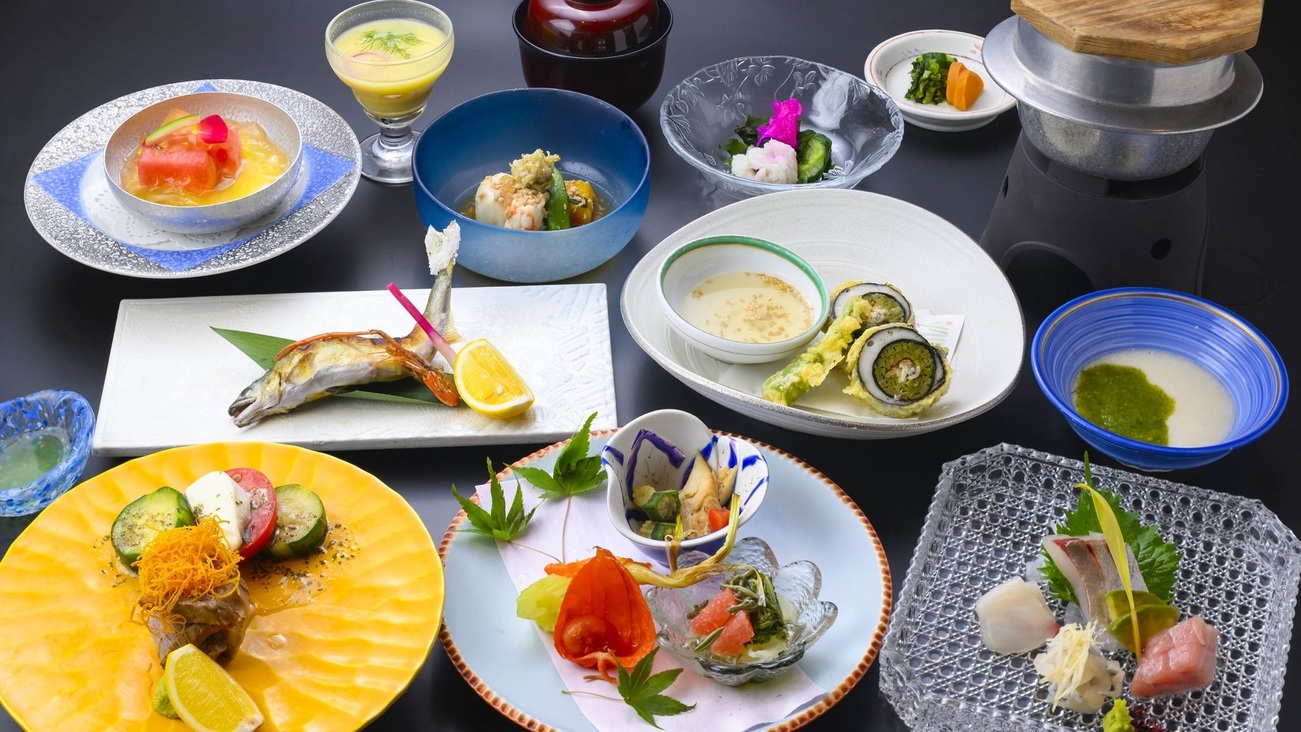 【10％OFF】【楽天スーパーSALE】山海の幸の旨みにこだわった「人気No1の特選会席」（個室食）