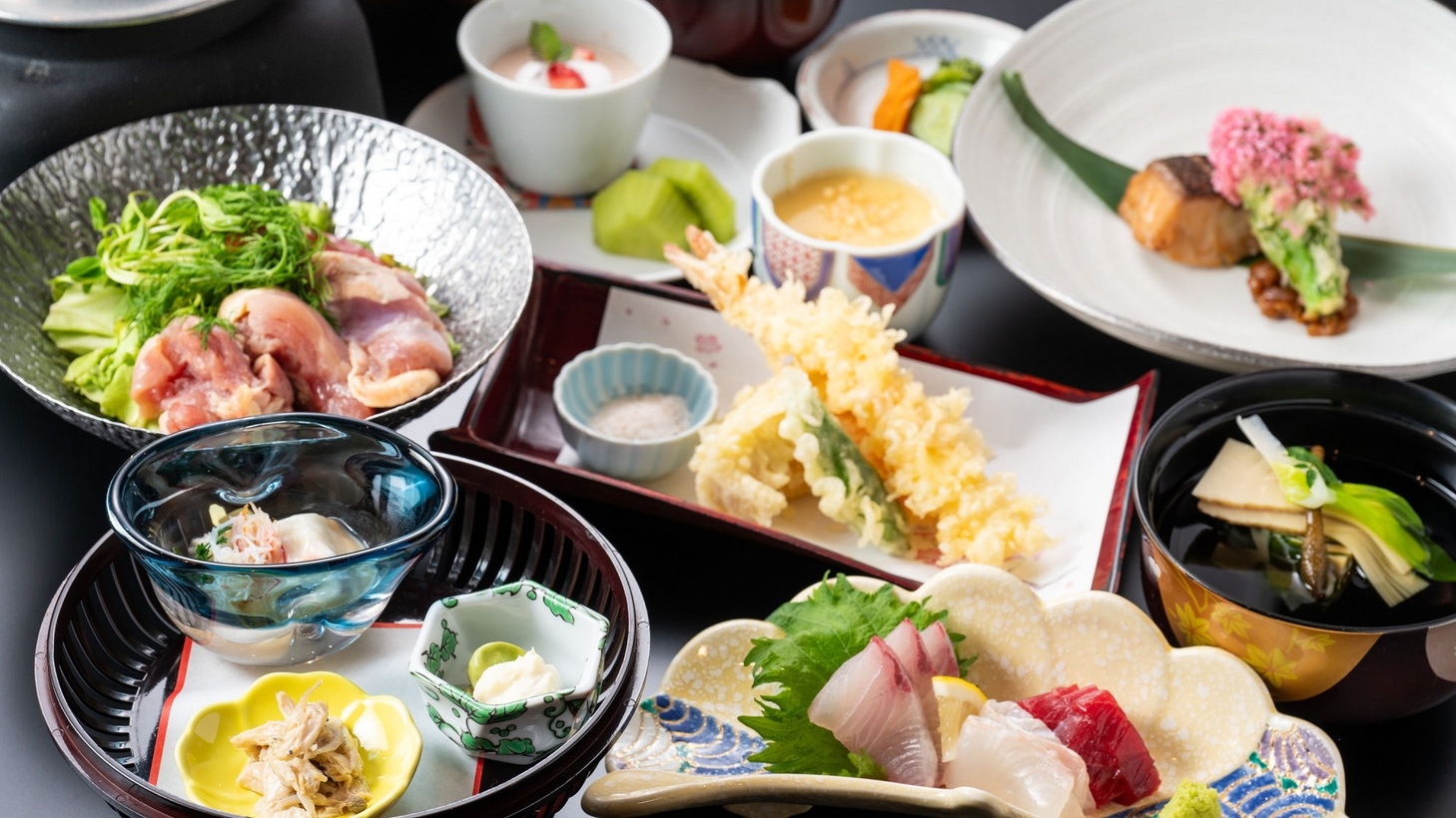 【食事処★基本会席】ふんだんに取り入れた「地産の食材」〜山・川・海の旬を味わう〜
