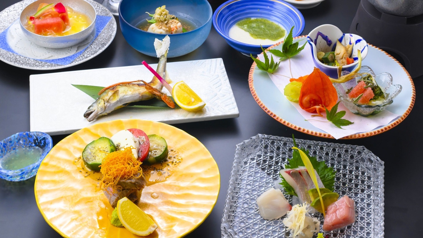 【食事処★カップルプラン】三大特典付き〜川のせせらぎを聞いて二人の時を刻む〜（グレードUP会席）