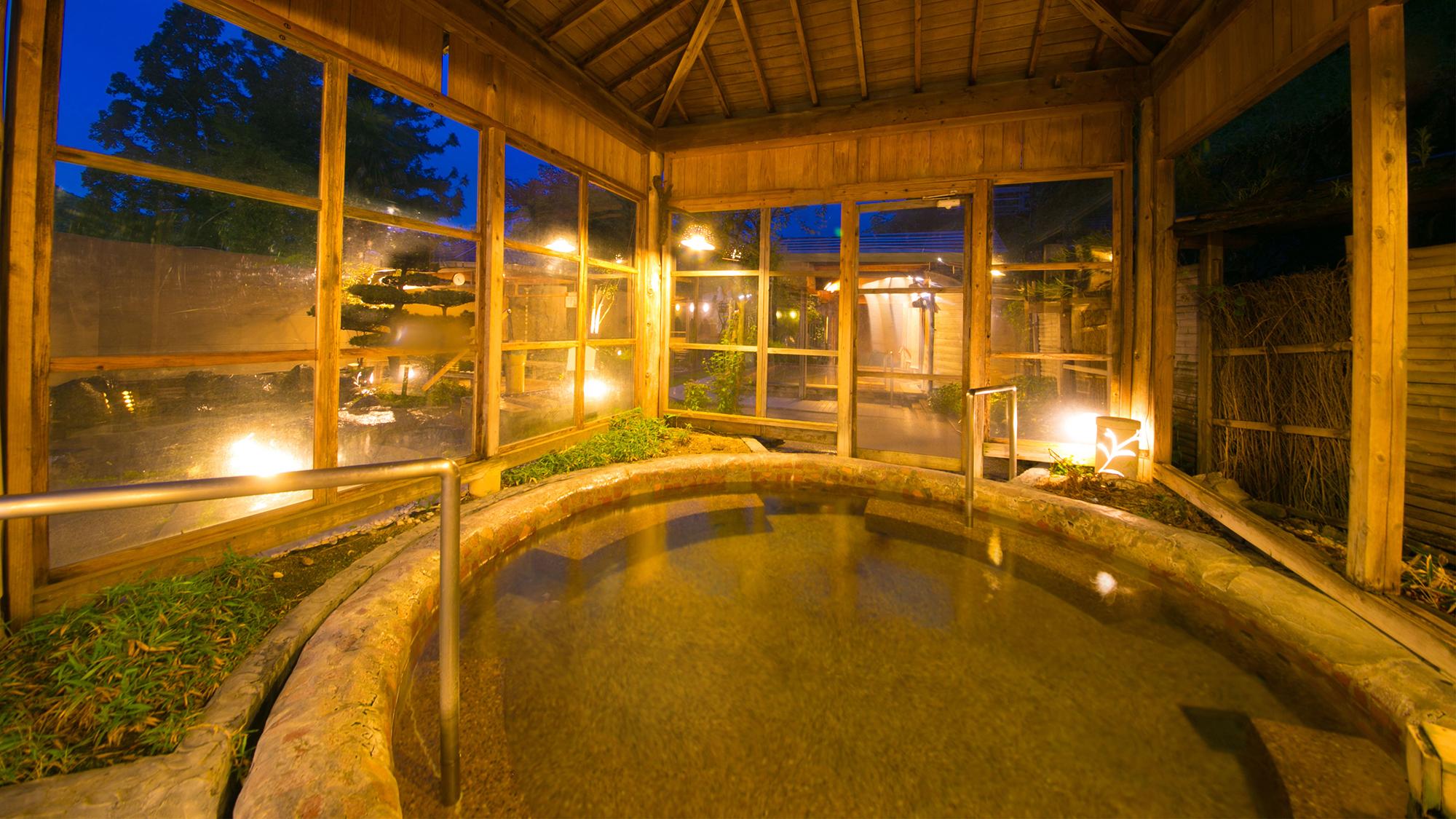 ◆湯の禅の里（露天、女湯）