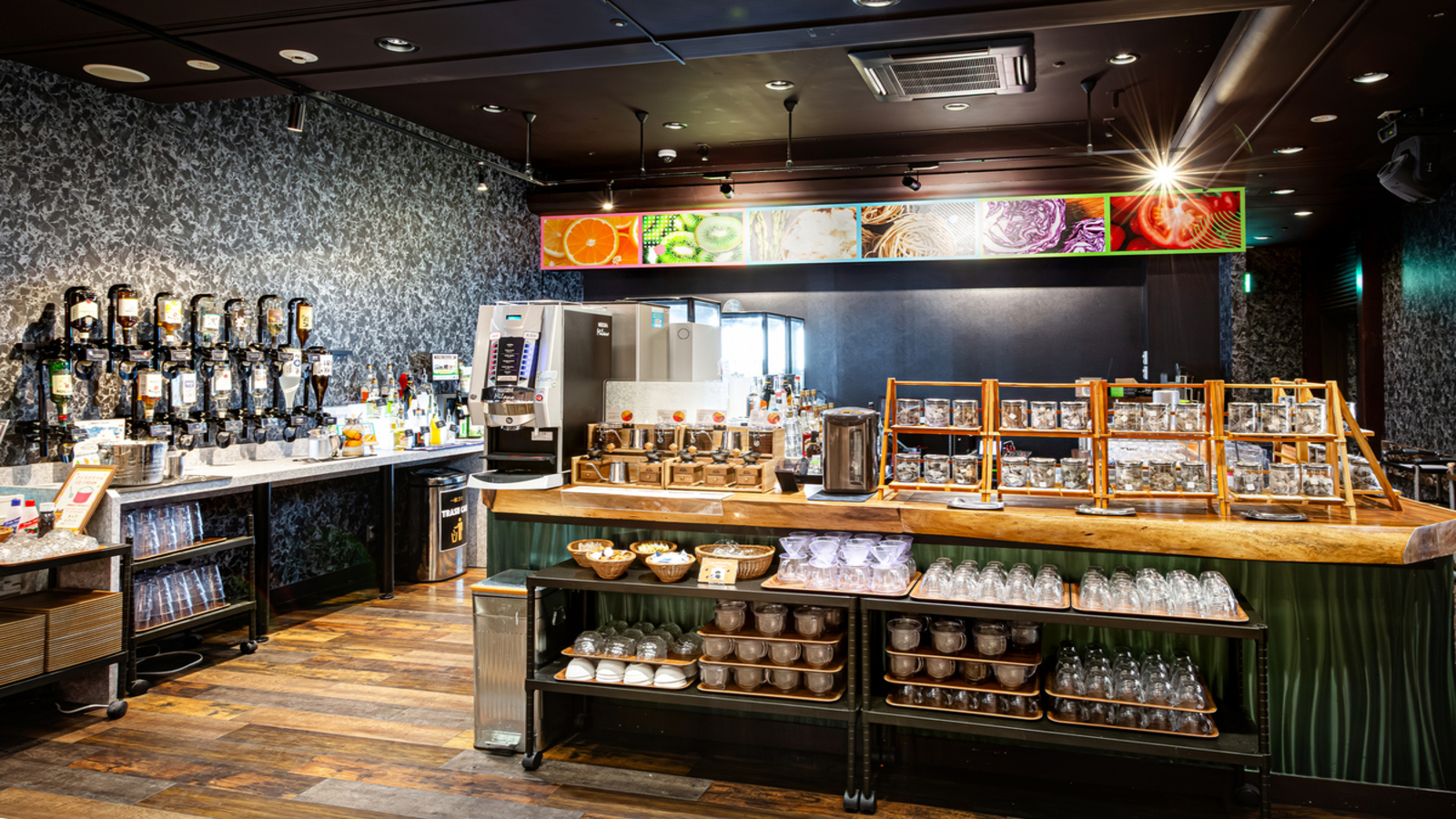 ドリンクコーナー