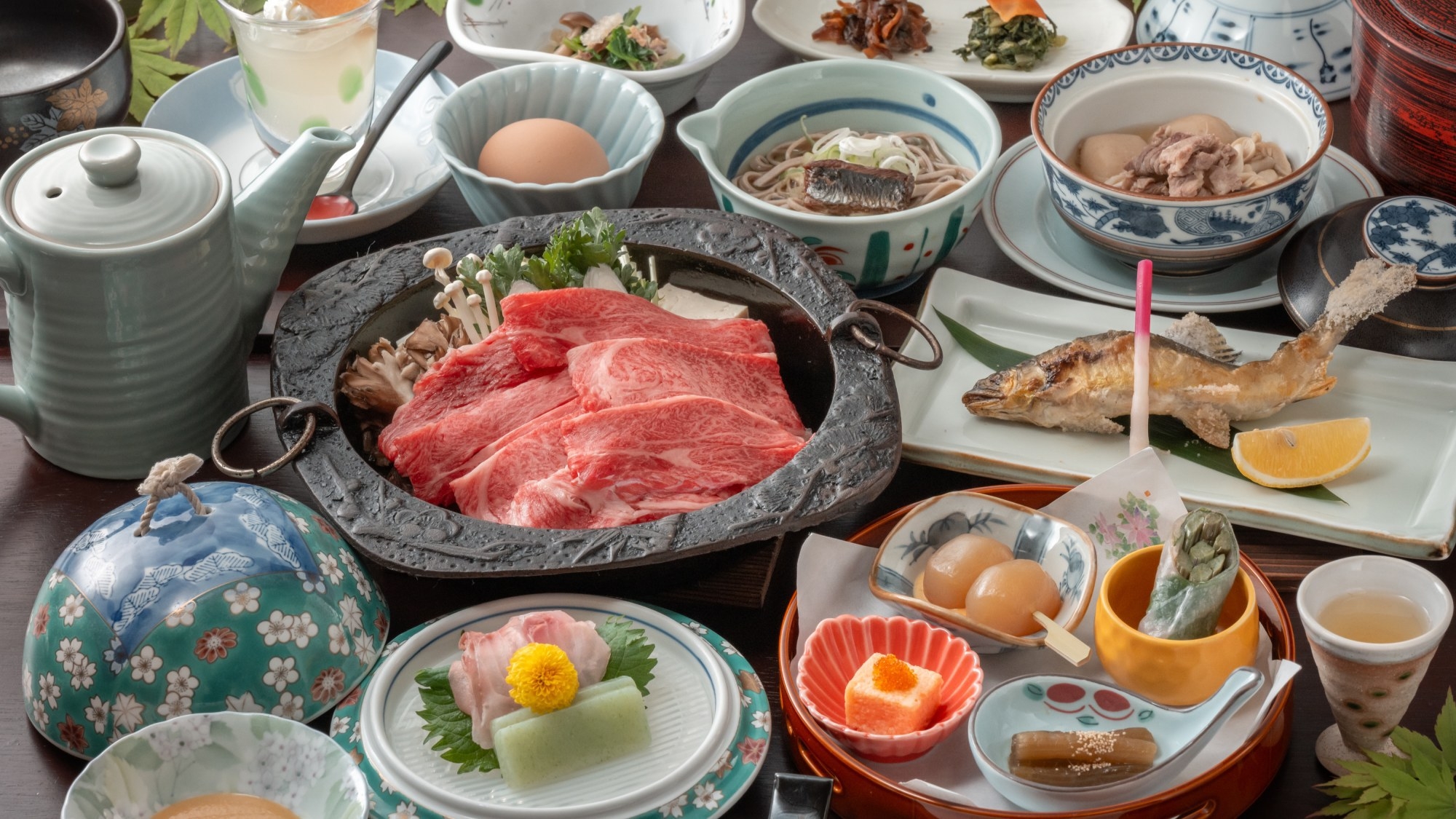 【連泊割】お一人様1100円OFF！お一人様毎に選べる本場米沢牛の味わいと源泉かけ流しをご堪能