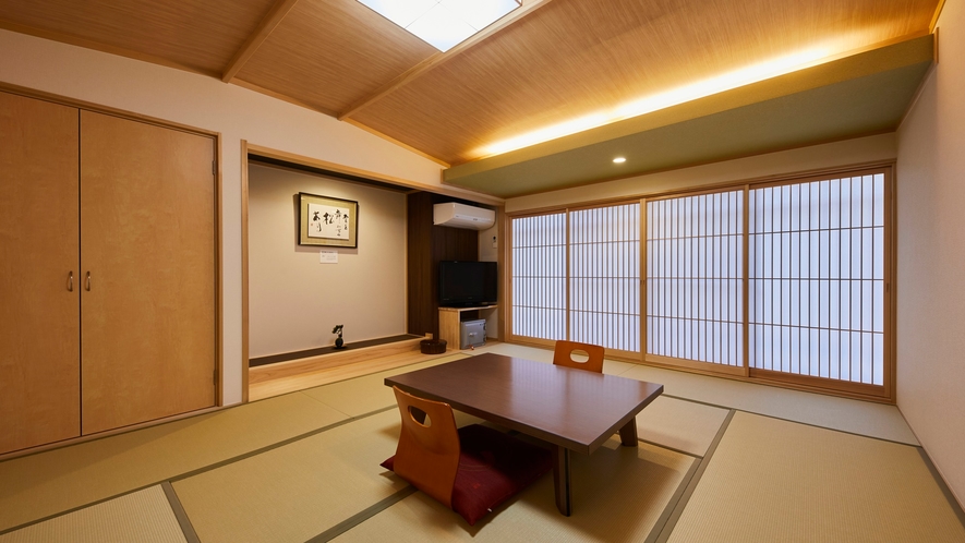 *【客室/10～12畳】「松」　光を多く取り込めて、明かるいお部屋です。