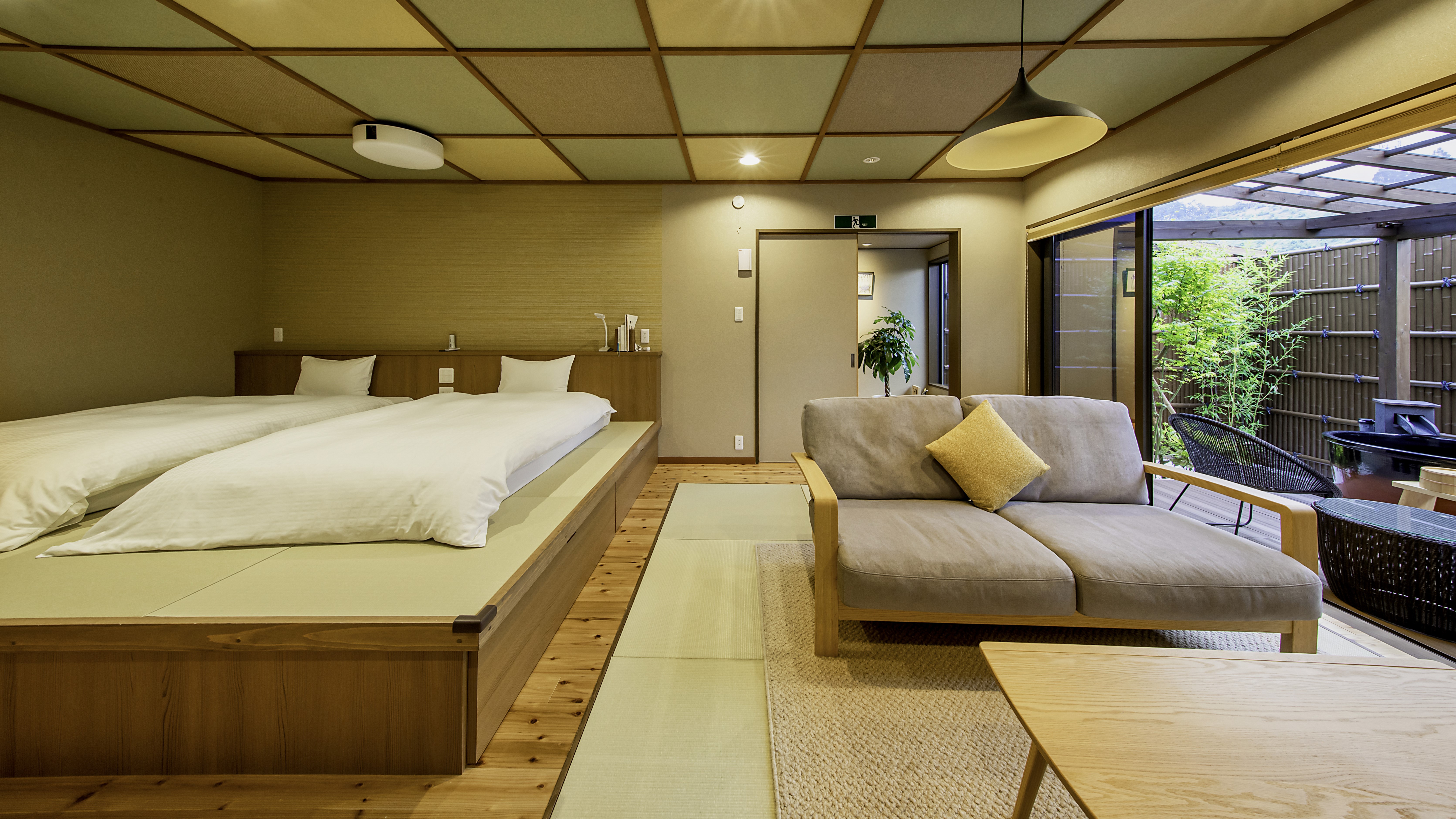【黄金】客室
