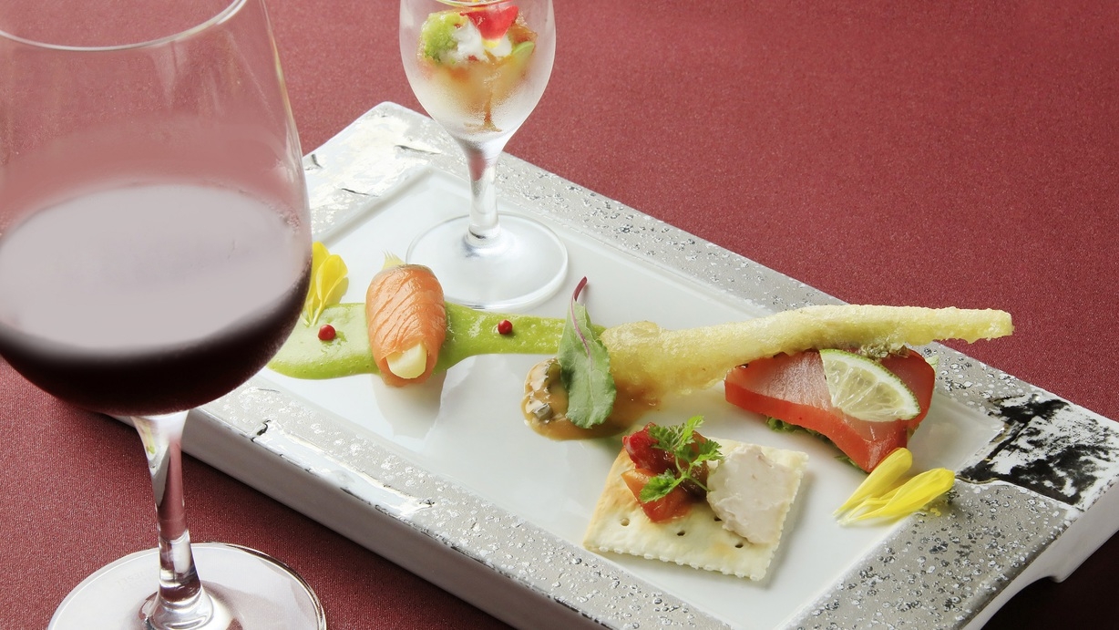 【室数限定】少量会席もメインはステーキをご用意／お手軽箱根旅を満喫＜少量会席▼月の香＞