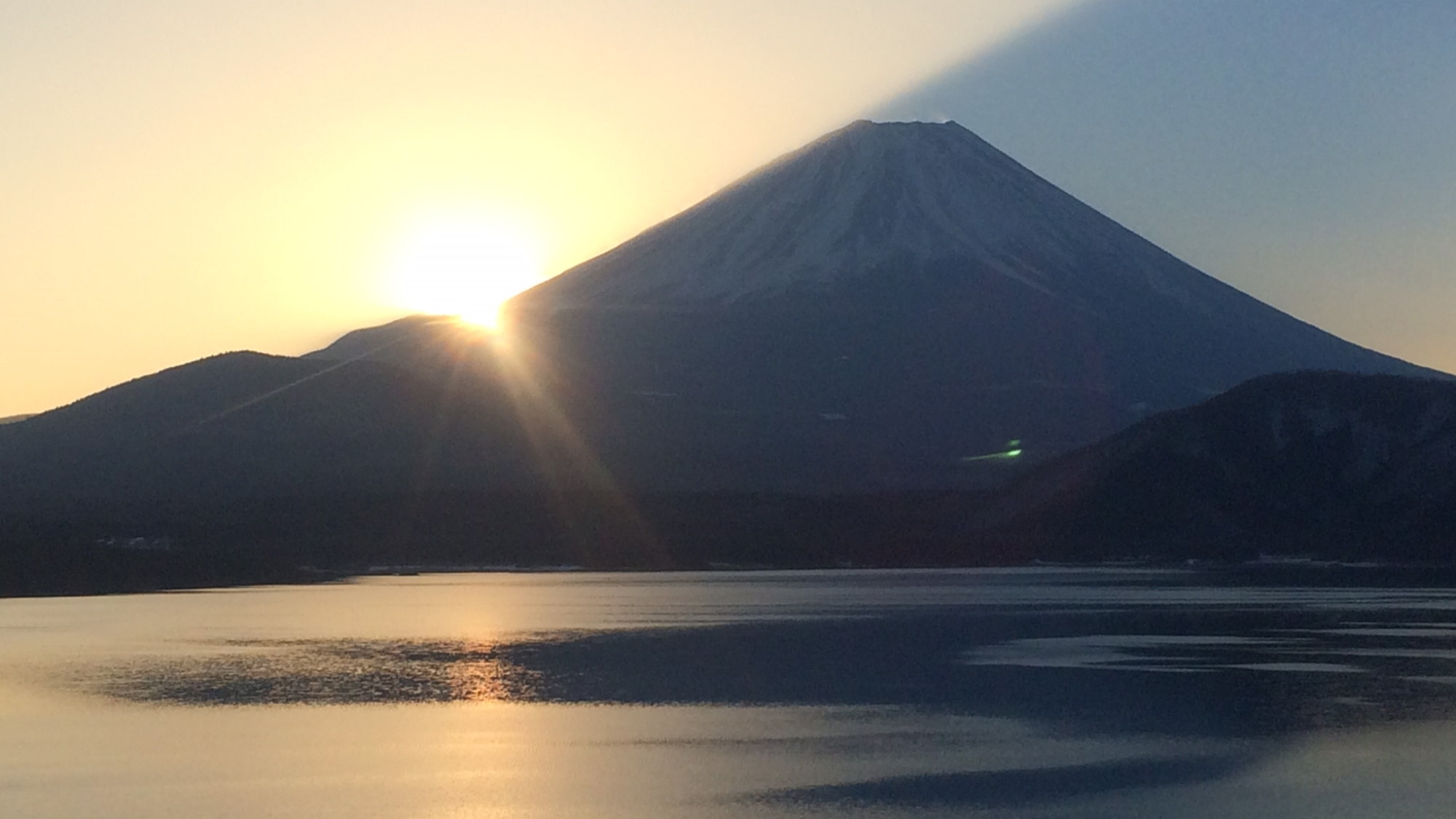 【年末年始】12／31〜1／2限定／大人だけの空間で会席を愉しむ贅沢な年越し＜年末年始限定会席※＞ 
