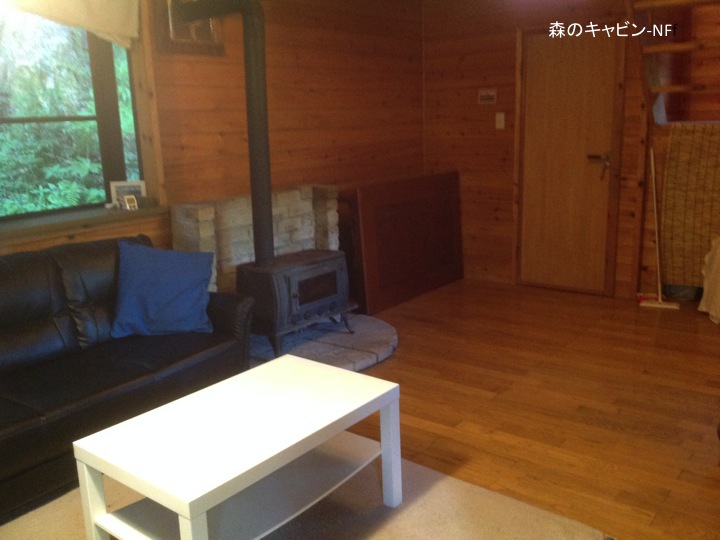 森のキャビン-NF