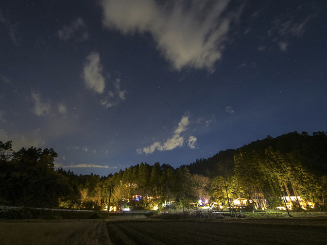 【素泊まり】ログハウスやグランピング、キャンプ場で非日常を楽しむアウトドアステイ