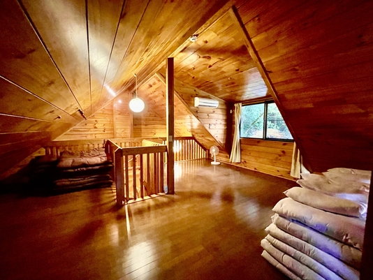 レイクサイドギャラリー【8名〜25名】野外スクリーンで迫力満点！焚き火＆屋外デッキでBBQも