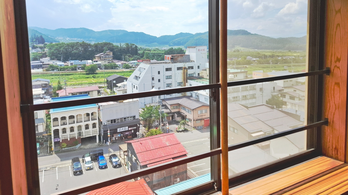 【シニア旅行におすすめ】温泉街や山を見渡す高層階の客室で信州旅♪1泊2食付きバイキングプラン