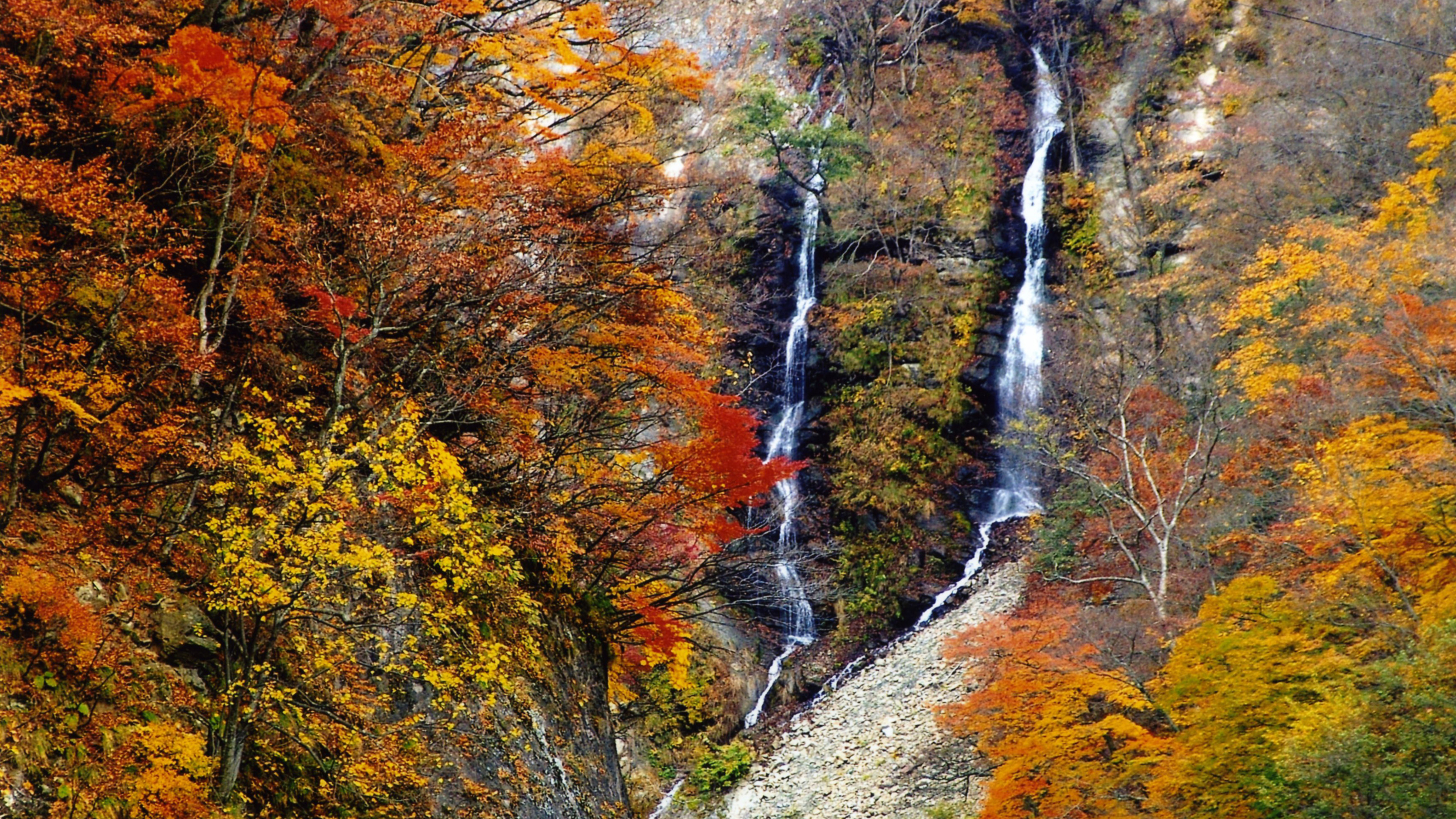 秋山郷夫婦滝