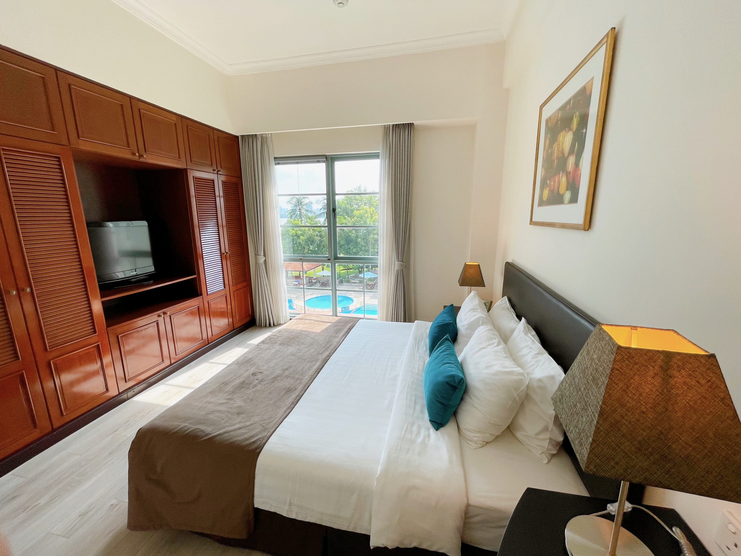 2ベッドルーム【ガーデン ビュー又はレークビュー】【91平米】