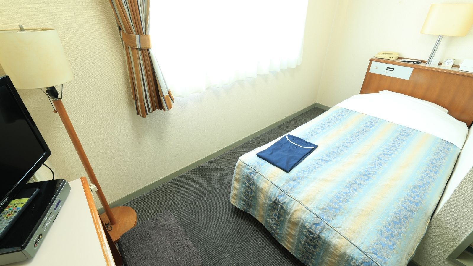 ★本館 【スタンダード／素泊まり】駐車場無料｜コンビニや居酒屋があり、ビジネスマンにオススメ！