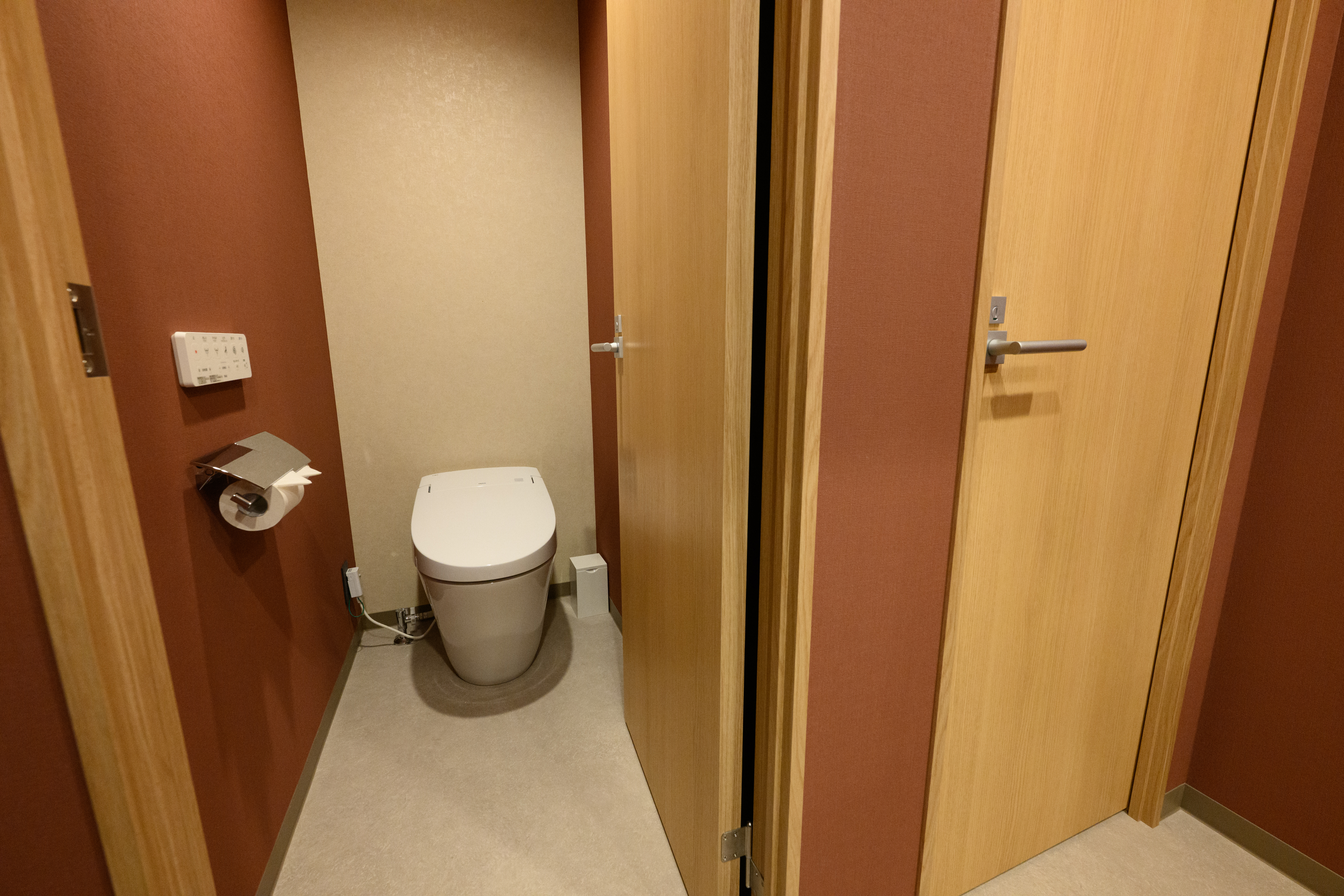 フロア共用トイレ・洗面（コンパクトプラスフロア）