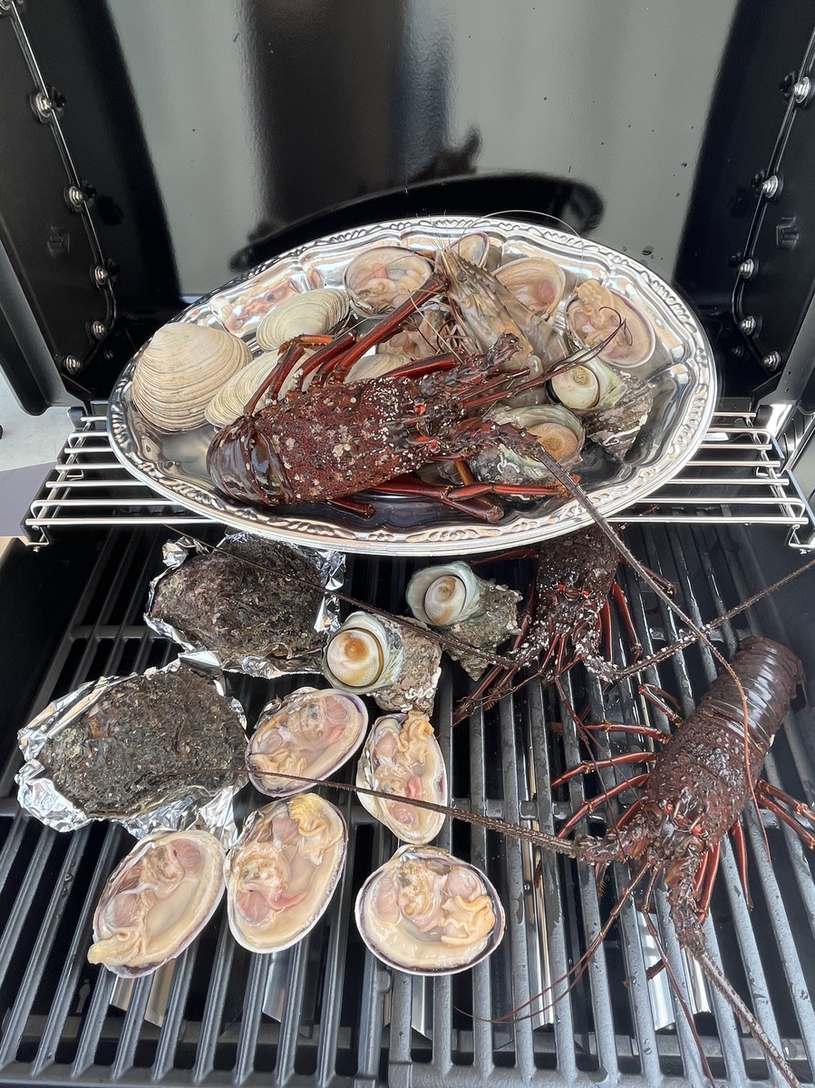 海の御馳走ぷらん☆　蒸し蟹と夏は伊勢海老・冬は天然虎河豚てっさ